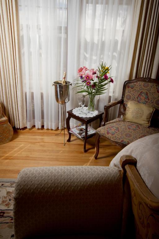 Victoria'S Historic Inn Вулфвилл Экстерьер фото
